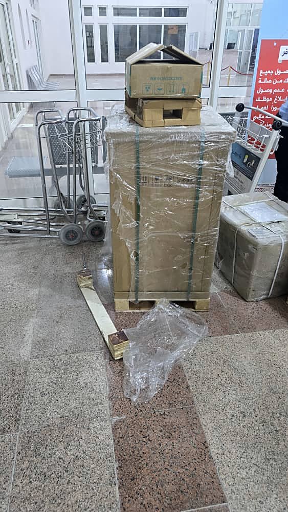 Laboratory equipment arrival — Seiyun